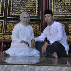 Juli Julaiha profile icon