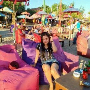 Rinda Fitria profile icon