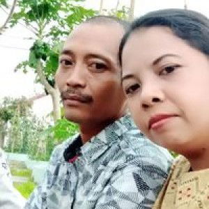 Nur Ida profile icon