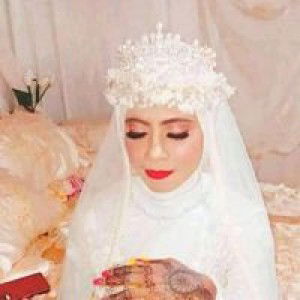 Rahmatia Alor profile icon