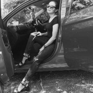 Ratna Ganisty profile icon