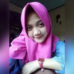 Siti Sholikah profile icon