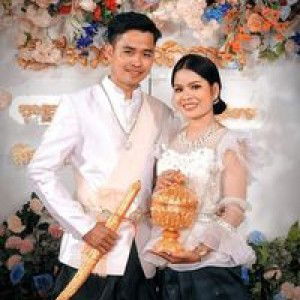 นิ นิ profile icon