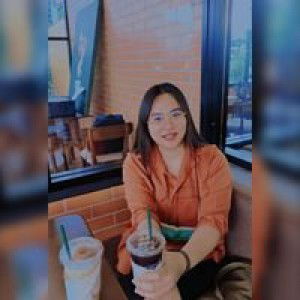 Poppy Chariya profile icon