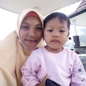 Fatma Wati profile icon