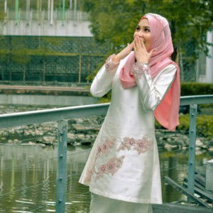 Cik Farah profile icon