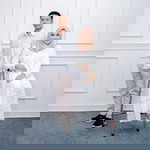 TIKA APRIYANI profile icon