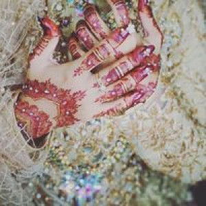 Nur Ariska profile icon