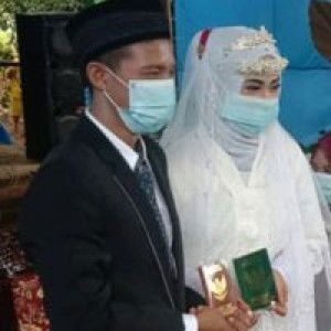 Depi Novita Sari profile icon