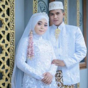 Nur Chozin profile icon