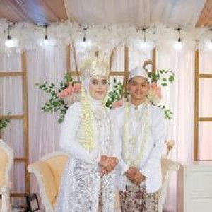 Dede Erni profile icon