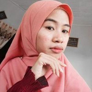 Nhur Hayati Smarang profile icon