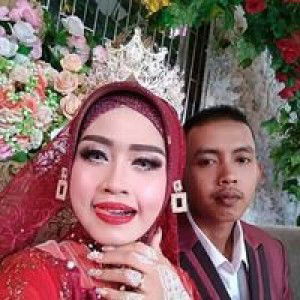 Iva Ananda Putri profile icon