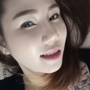 รักไม่ช่วย อะไร profile icon