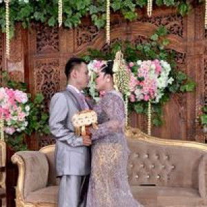 Kharisma Ayuns profile icon