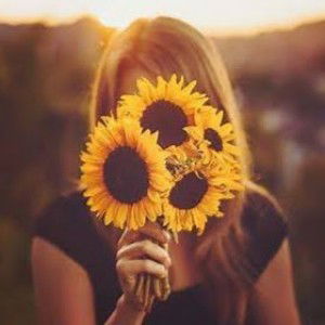 Elizabeth Españo profile icon