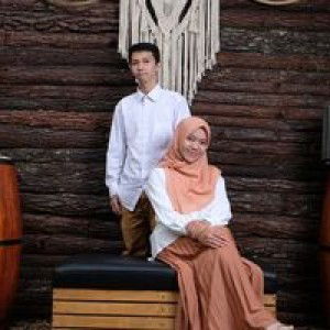 Neneng Siti Rohaeni profile icon