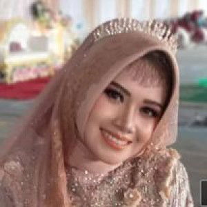 Fatimah Husnul profile icon