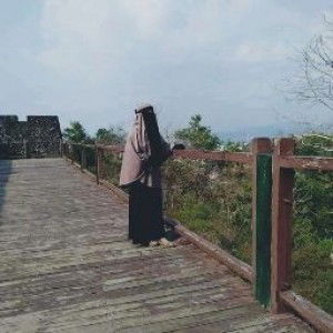 Nuni Fasri profile icon