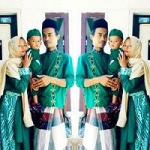 Iis Azhari profile icon