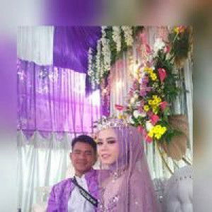 Hellma Liana profile icon