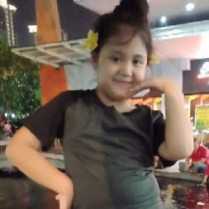 Poppy Flower profile icon