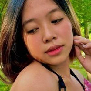 April Amoloc profile icon