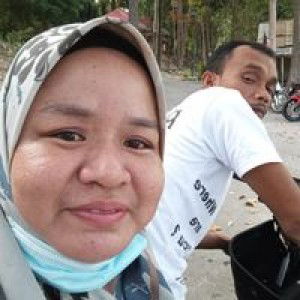 Ema Ahmad profile icon