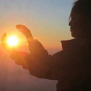 titah selvia profile icon