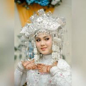 Ruri Agustina profile icon