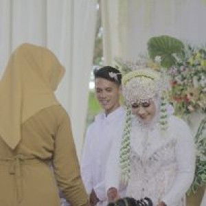 Dewi Hidayat profile icon