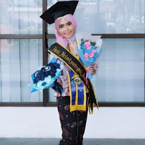 heni meisetya profile icon