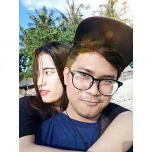 Esti Yulia Sari profile icon