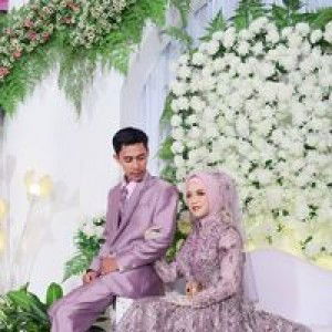 Dina Dina profile icon