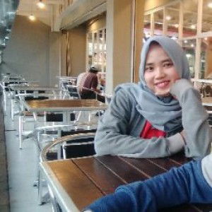 Retno Dwi Yuniarni profile icon