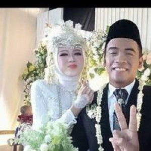 Nesti Susanti profile icon