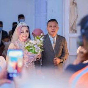 Iin Asunu profile icon