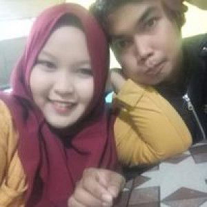 Rini Amriani profile icon