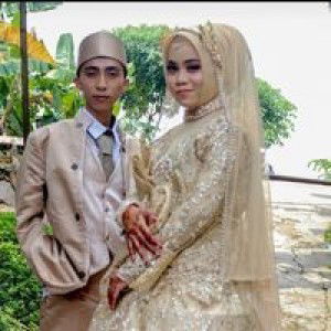 Iis Nur Lianis profile icon