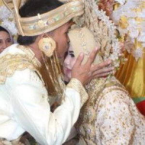 Suci Wahyuni profile icon