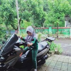 Waty Momnya Arinata profile icon