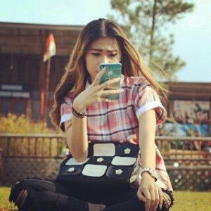 Nur_ Ramdhiyani profile icon