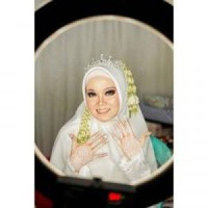 Shinta Nurhasanah profile icon