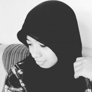 Rini Yuniari Astutik profile icon