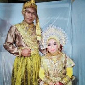 Putri Handayani profile icon