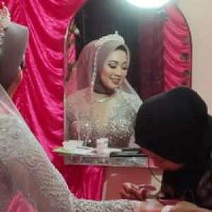 Iriani Anny profile icon