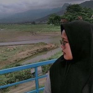 Zahzah Izah profile icon