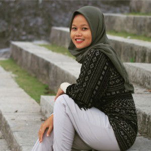 tri suryani profile icon