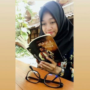 Dwi April profile icon