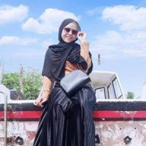 Dwi Lestari profile icon